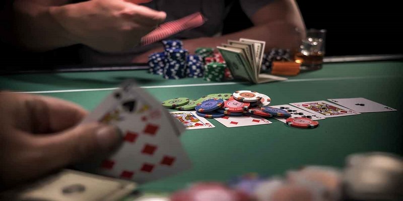 Chiến lược đánh Poker trên từng vị trí thích hợp